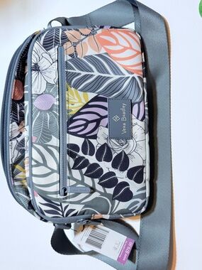 Vera Bradley Lightweight Crossbody Travel Bag Brand New With Tags